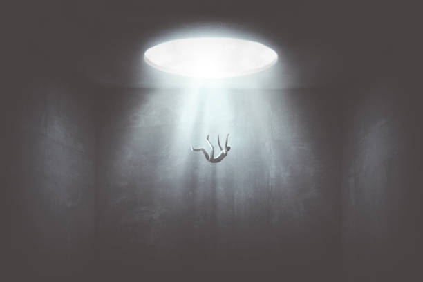 L’Ipocrita e il Meschino: Un’Invidia Distruttrice 2 istockphoto 1207309866 612x612 1